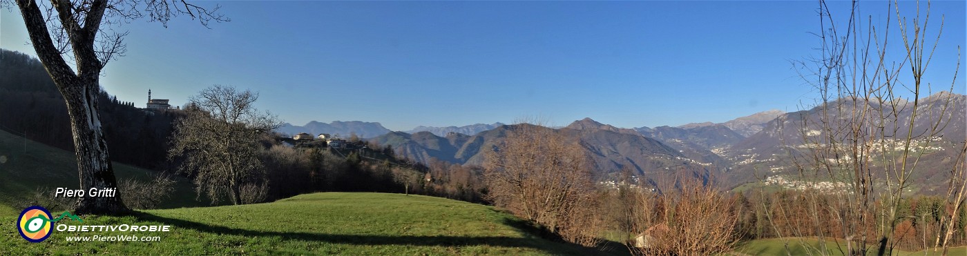 76 Vista panoramica da Pos.Castello da Miragolo alla Val Serina.jpg